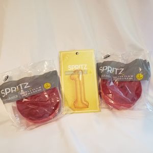 Spritz 1 Balloon and 2 Red Crepe Steamers